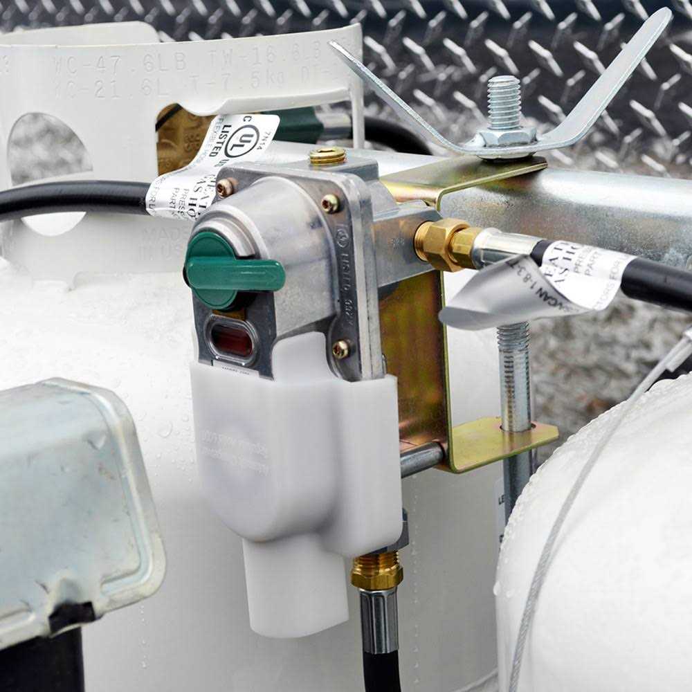 Mr. Heater 5′ Propane Hose & Regulator Assembly F273071 - Zenithce