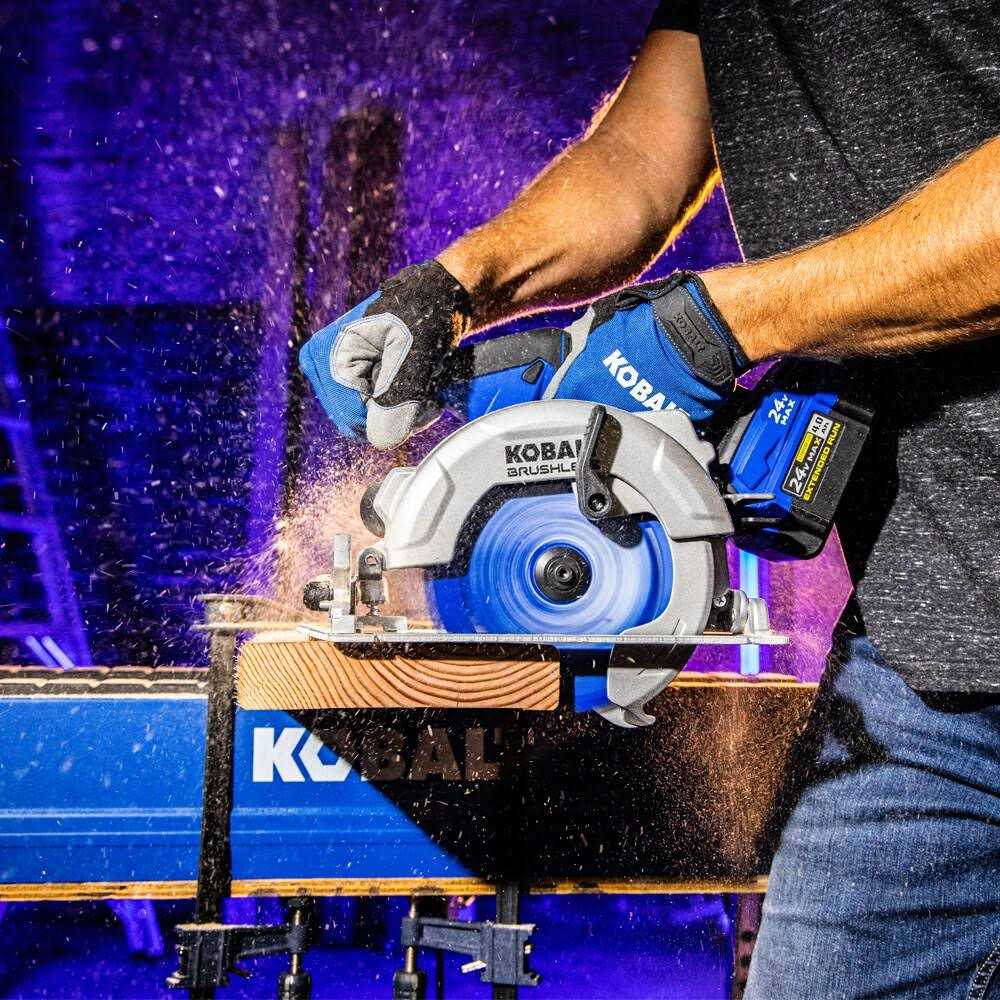Kobalt 24-Volt Max 4-in Brushless Cordless Circular Saw - Zenithce