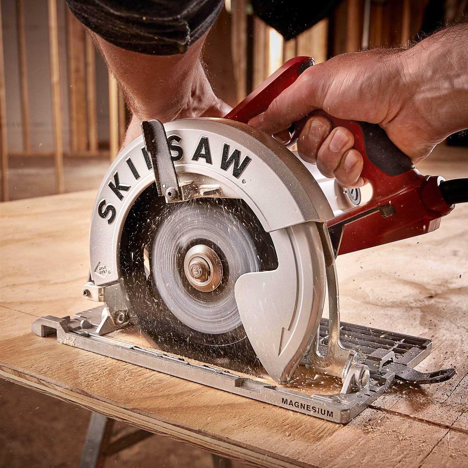 SKILSAW Sawsquatch 10-1/4 In. Worm Drive Circular Saw SPT70WM-22 - Zenithce