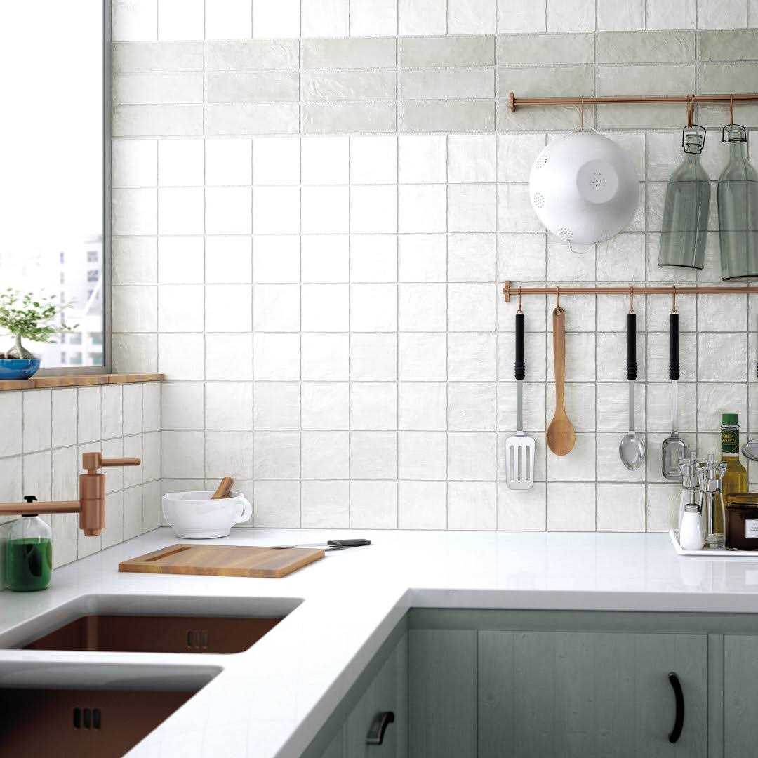 Ivy Hill Tile Amagansett 4 in. x 4 in. Satin Ceramic Wall Tile - Zenithce
