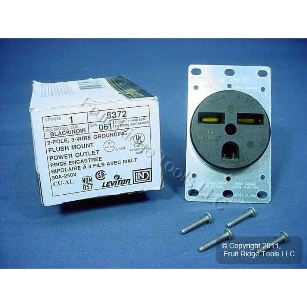 Leviton 5335-I Combination Toggle Switch / Duplex Receptacle - Zenithce