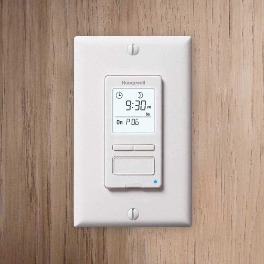 Honeywell Econoswitch 7 Day Solar Programmable Light Switch Timer - Zenithce
