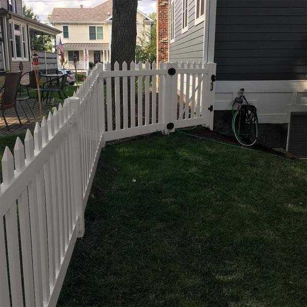 Weatherables Plymouth 5 ft. H x 8 ft. W White Vinyl Picket Fence Panel Kit - Zenithce