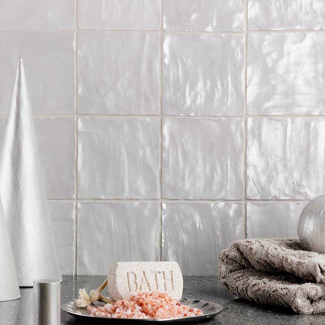 Ivy Hill Tile Amagansett 4 in. x 4 in. Satin Ceramic Wall Tile - Zenithce