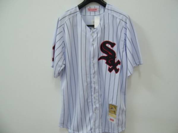 Mitchell And Ness White Sox #11 Luis Aparicio Stitched White Throwback Jersey - Zenithce