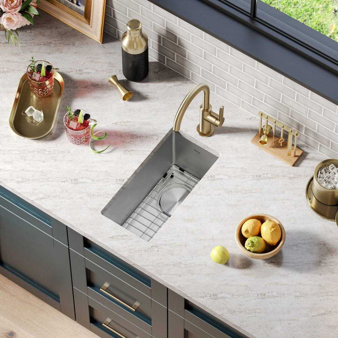 Kraus Spot Free Bolden 18 Inch Commercial Kitchen Faucet with Dual Function Pull-Down Sprayhead in All-Brite KPF-1610SFSMB - Zenithce