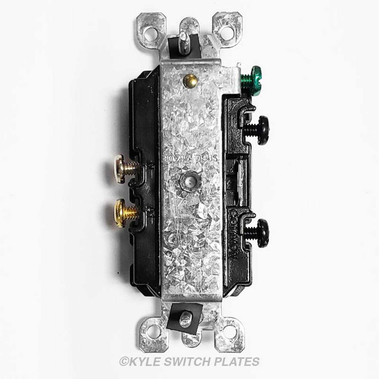 Leviton 5335-I Combination Toggle Switch / Duplex Receptacle - Zenithce