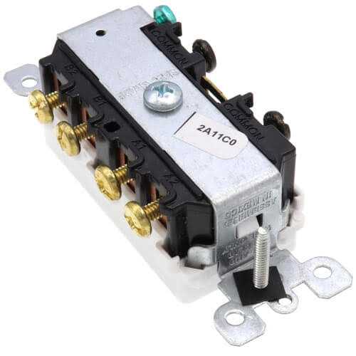 Leviton 5640-W Decora 3-Way/3-Way AC Combination Switch - Zenithce
