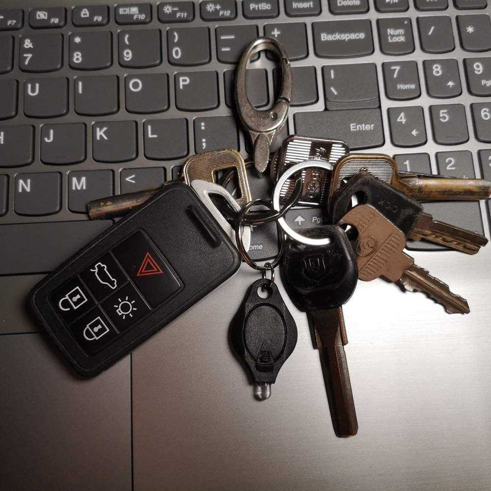 RaySoar Ultra Bright Mini LED Keychain Flashlight Key ring Flashlight - Zenithce