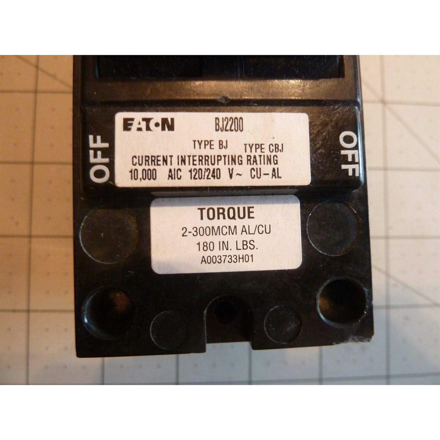 Eaton CHT2020 Twin Circuit Breaker - Zenithce