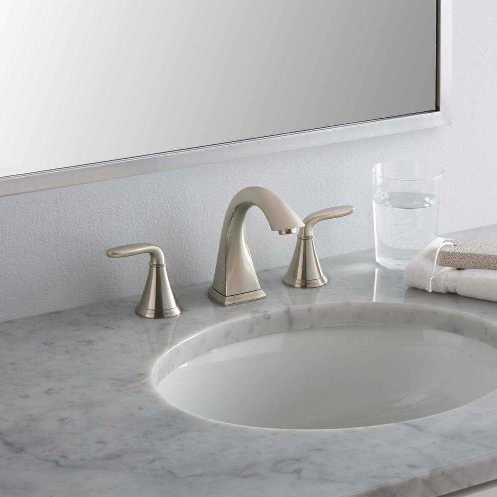 Pfister Parisa 4 in. Centerset Single-Handle Bathroom Faucet LF-042-PRCC - Zenithce