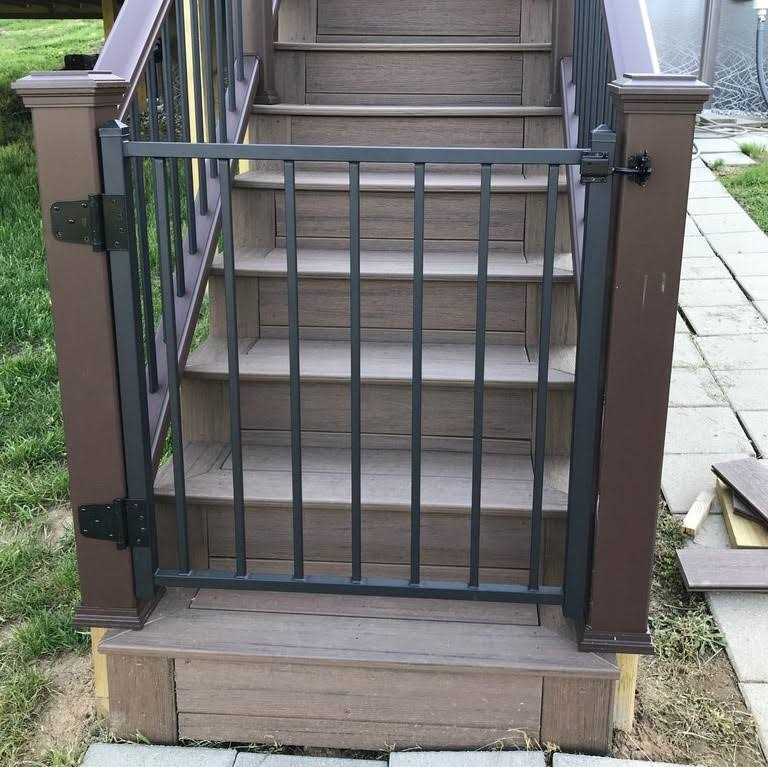 FE26 Gate by Fortress-Gloss 34-1/2 inch-1 - Zenithce