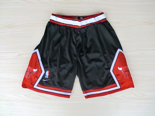 Chicago Bulls Black Mesh Shorts - Zenithce