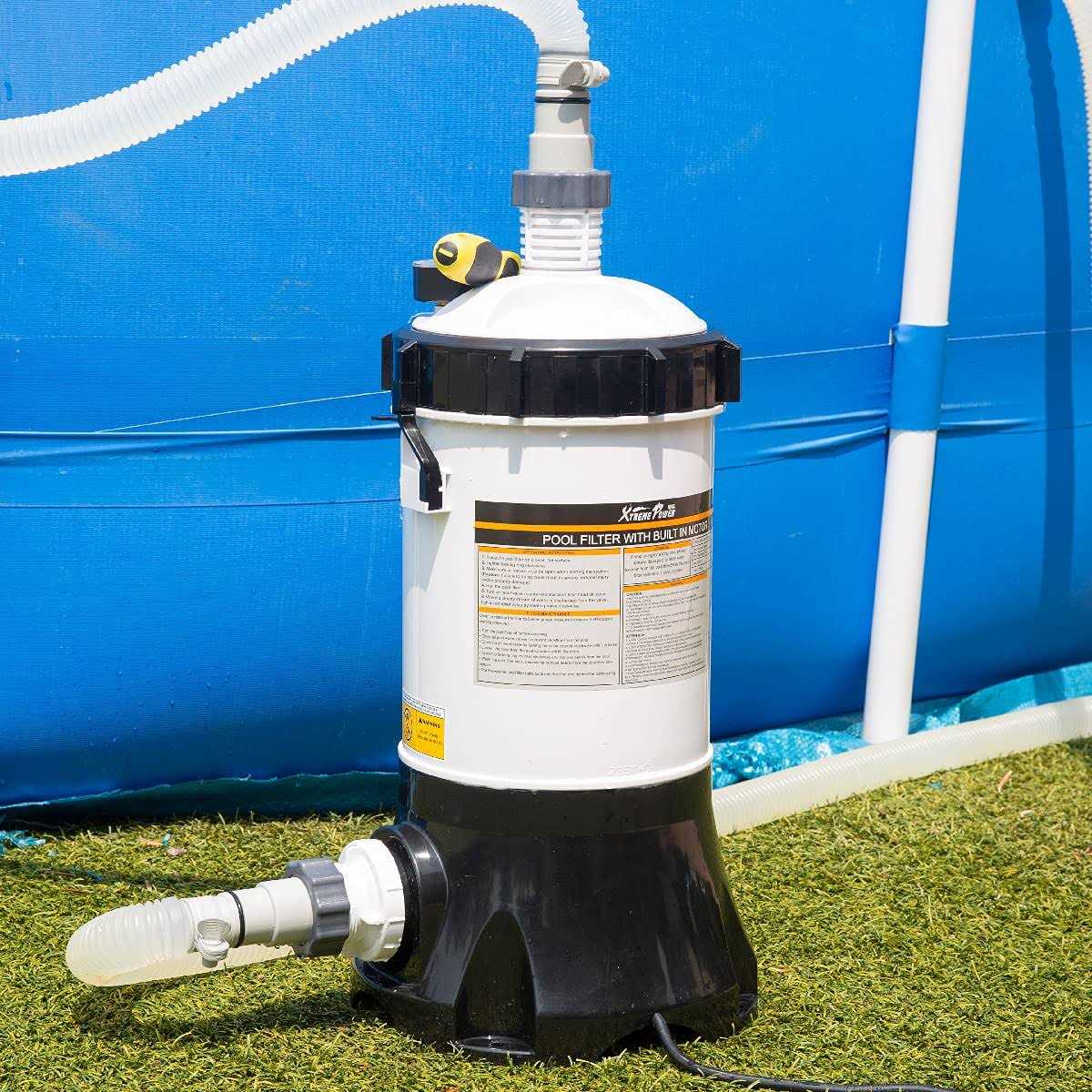 XtremepowerUS 71004 Operated 25 ft. Antique Pitcher Hand Water Pump - Zenithce