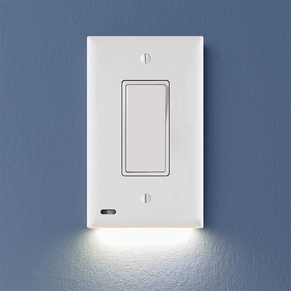 SnapPower MotionLight Outlet Wall Plate - Zenithce