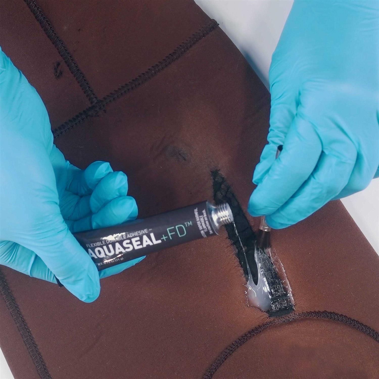 Gear Aid Aquaseal FD Repair Adhesive and Cure Accelerator - Zenithce