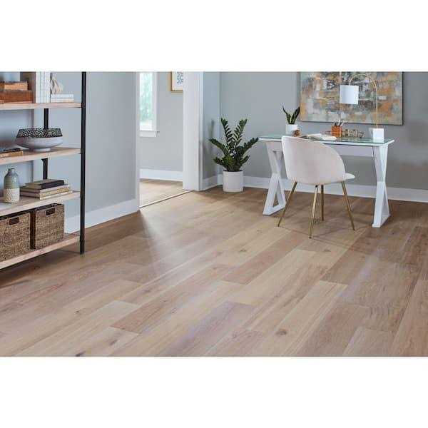 Pergo Defense+ Oak 3/8 in. T x 7.5 in. W Waterproof Engineered Hardwood Flooring - Zenithce