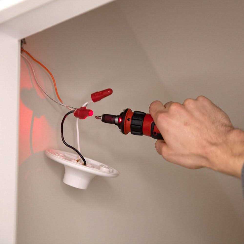 Custom Accessories 46061 Magnetic Key Holder - Zenithce