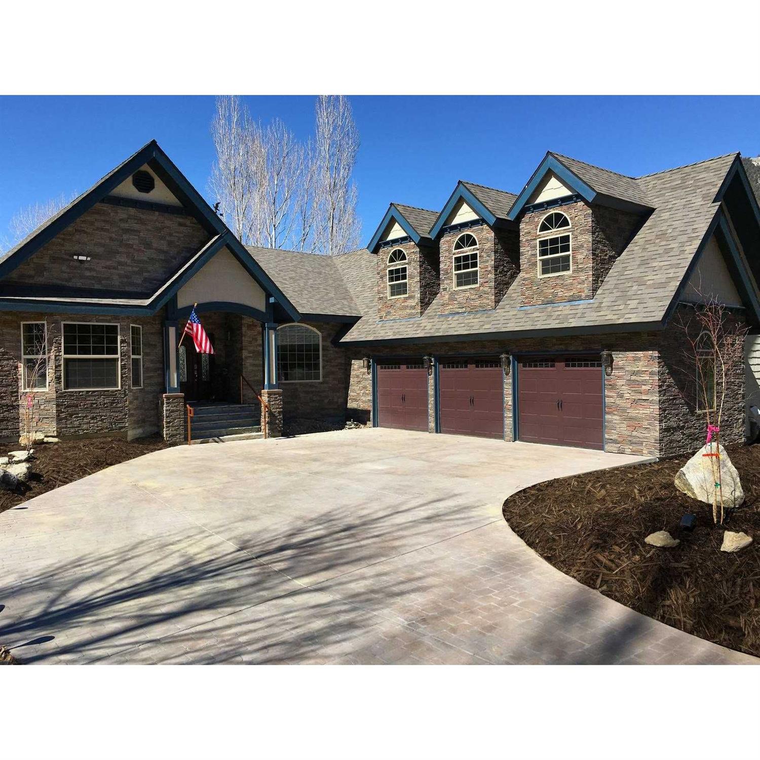 GenStone Faux Stacked Stone Wall Cap - Zenithce