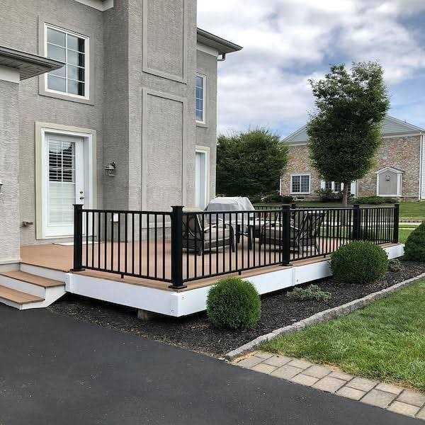 Weatherables Stanford 36 in. H x Textured White Aluminum Stair Railing Kit - Zenithce