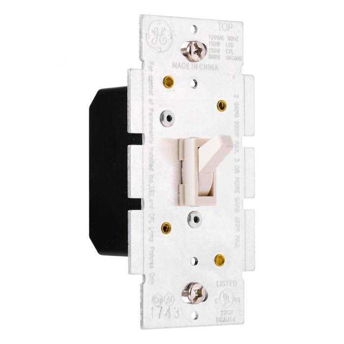 GE Heavy-Duty Grounding Duplex Receptacle Outlet - Zenithce