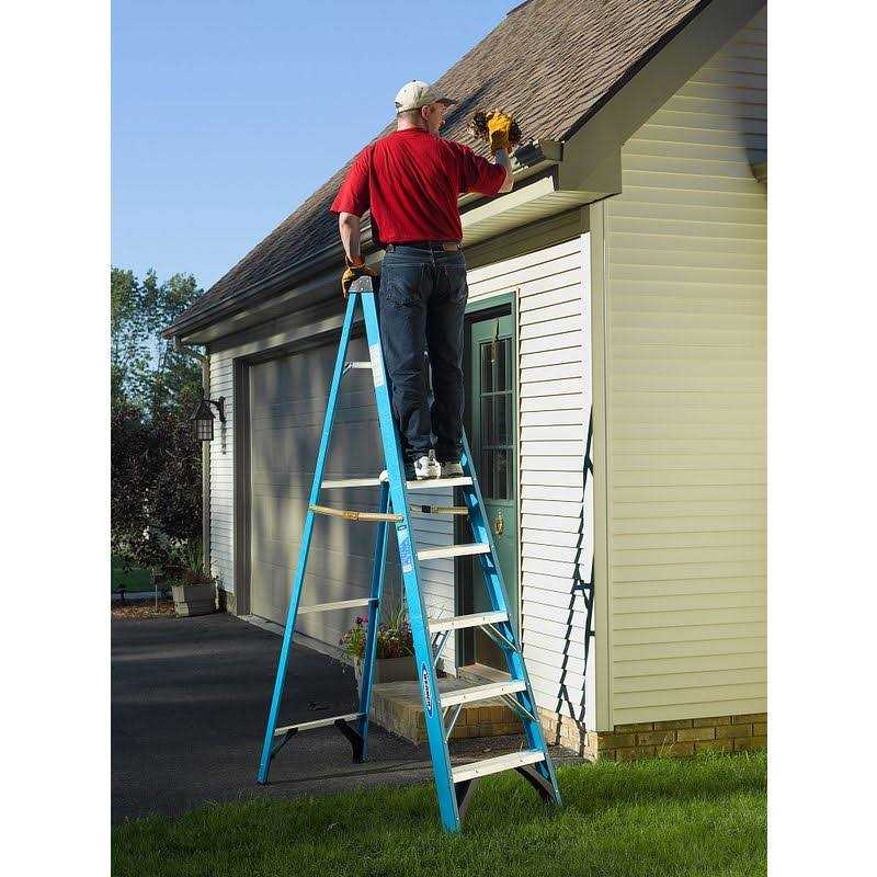 Werner Fiberglass Step Ladder - Zenithce