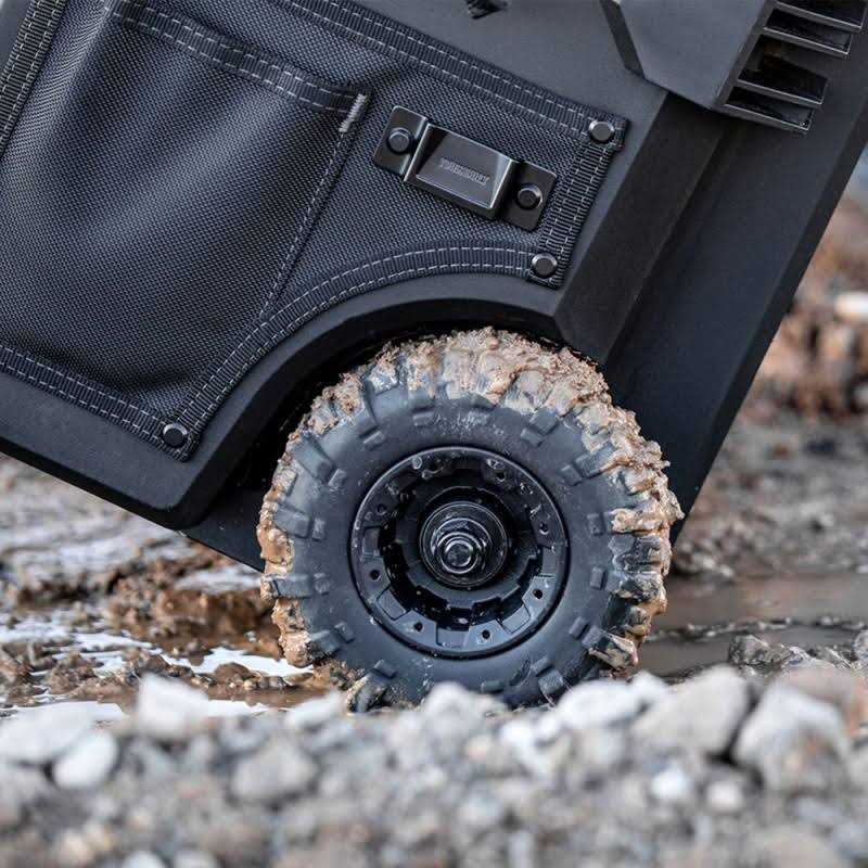 Toughbuilt XL Rolling Massive Mouth 18 Tool Bag in Black - Zenithce