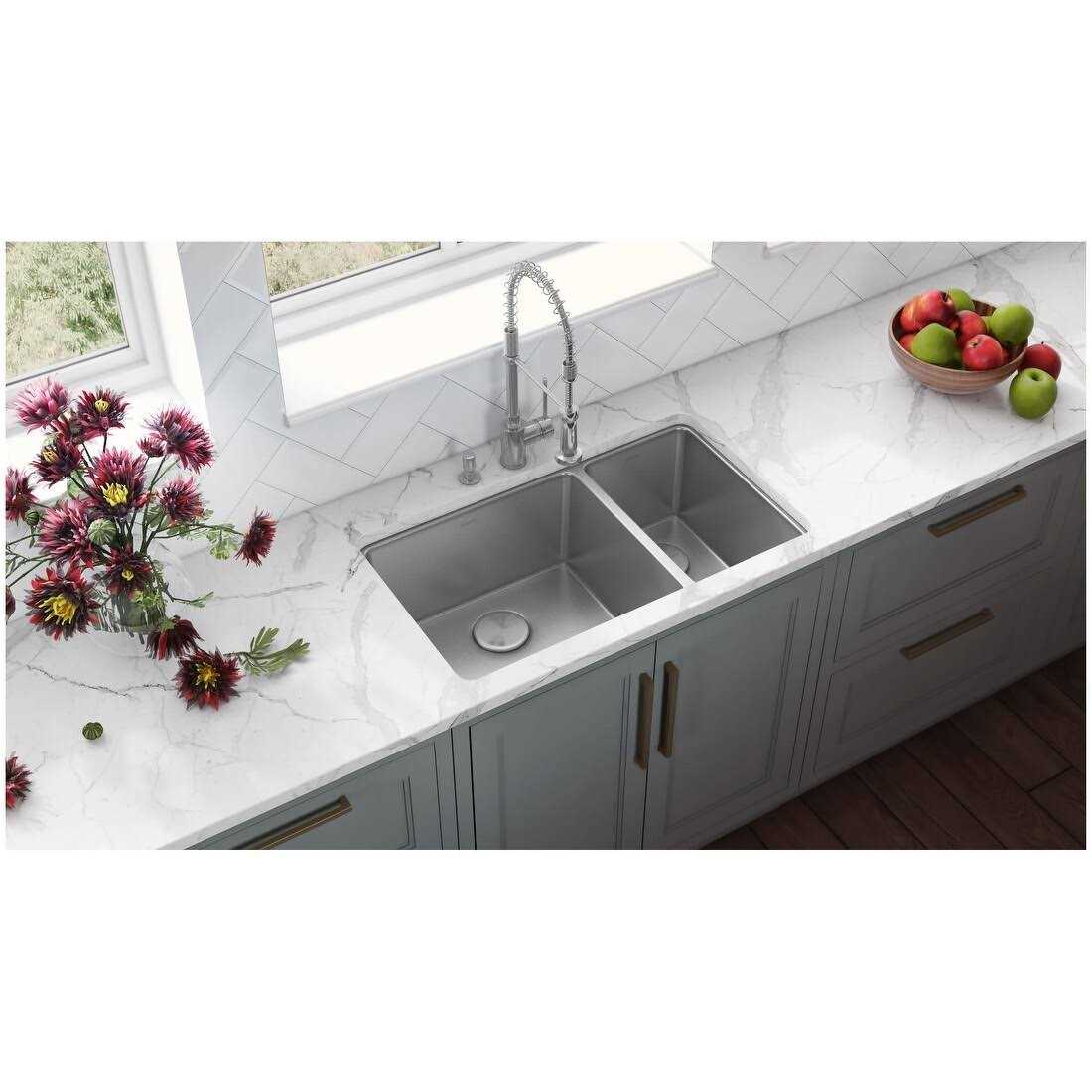 Ruvati 32-inch Undermount Kitchen Sink 30/70 Double Bowl 16 Gauge Stainless Steel RVM5307 - Zenithce