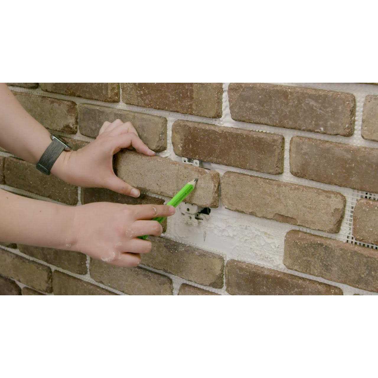 Old Mill Brick 7.625 in. x 2.25 in. x 0.5 Thin Brick Singles - Zenithce