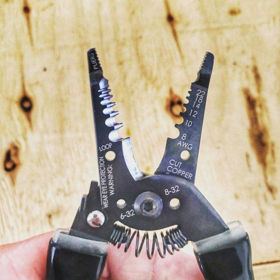Rack-A-Tiers Bumper Balls Drill Alignment Tool 1-1/2 and 2 Kit BB1520 - Zenithce