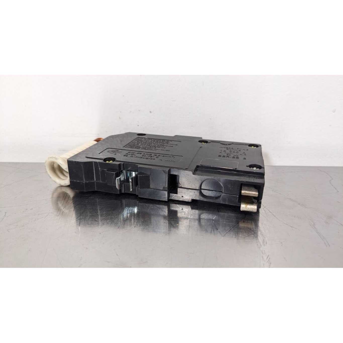 Square D QO120DF Circuit Breaker - Zenithce