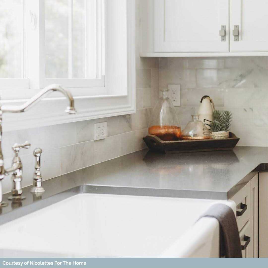 Ivy Hill Tile Ocean Beached 2 in. x 8 in. Frosted Glass Subway Tile Sample - Zenithce