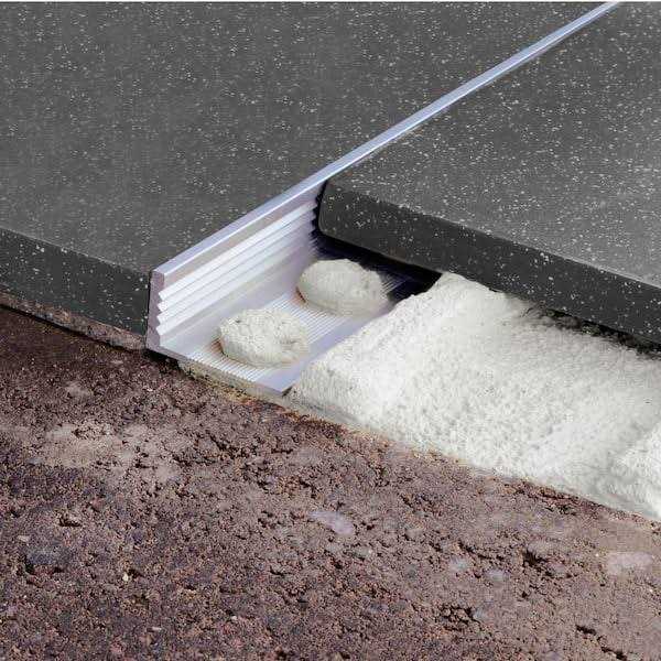 EMAC Novosuelo 98-1/2 in. Aluminum Tile Edging Trim - Zenithce
