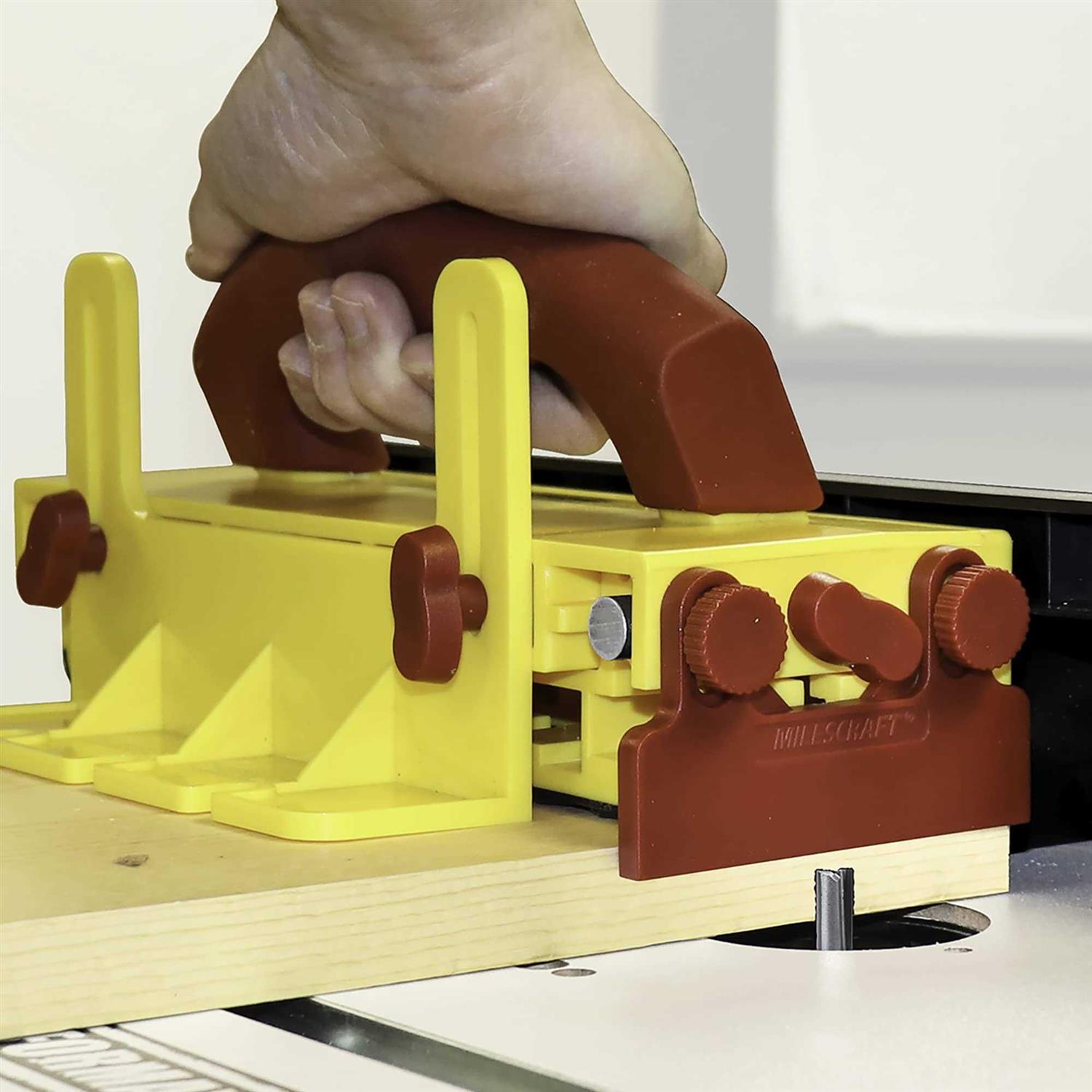 Milescraft 2220 Cornerchisel Spring Loaded for Squaring Hinge Recesses - Zenithce