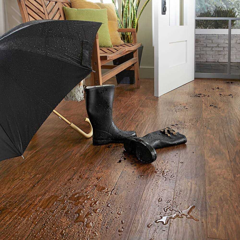QuickStep Studio + Spill Repel Harrison Hickory 10-mm T x 6-in W x 48-in L Waterproof Wood Plank Laminate Flooring QS900 - Zenithce