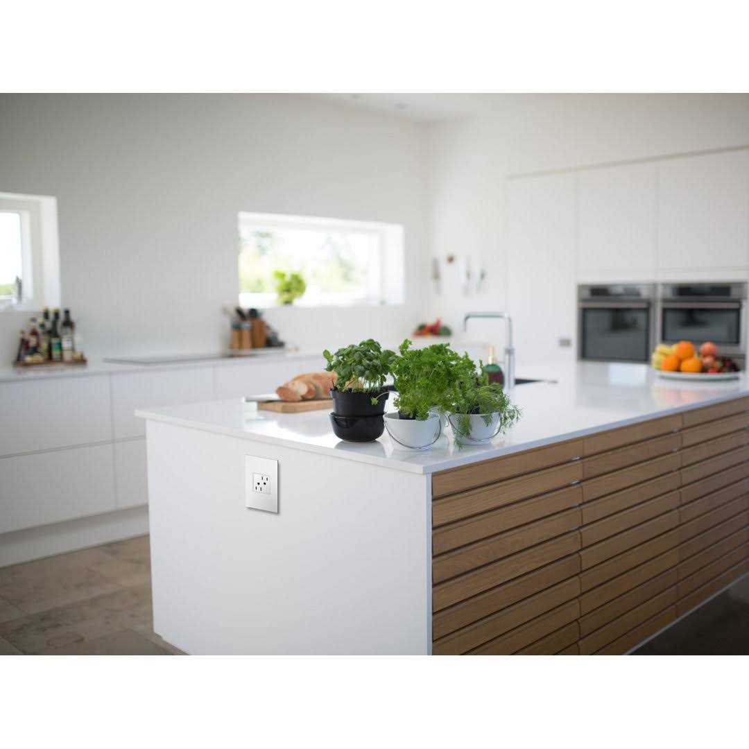 Legrand 30 Plastic Enclosure Hinged Door ENP3050NA - Zenithce