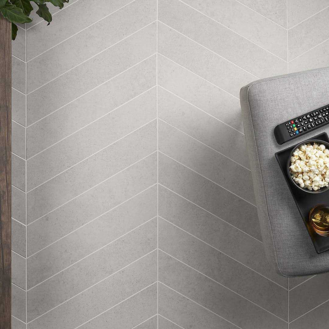 Iris Chevron 3.93 in. x 20.86 in. Matte Porcelain Floor and Wall Tile Ivy Hill Tile - Zenithce