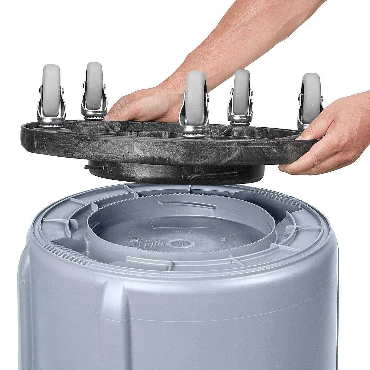Rubbermaid 2-Step Steel Step Stool - Zenithce
