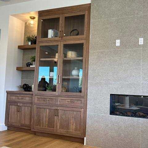 Swaner Hardwood 0.75 in. x Walnut S4S Board - Zenithce