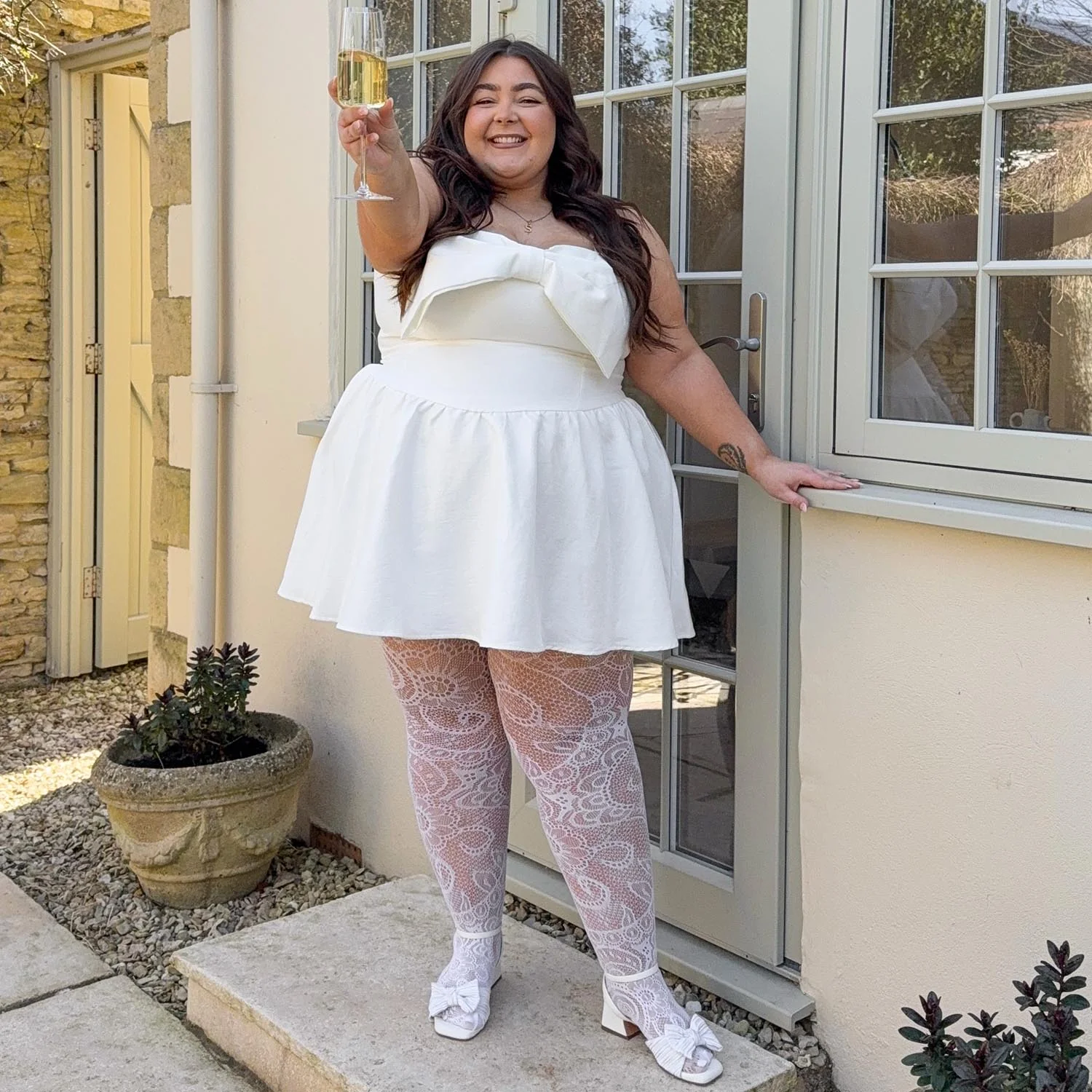 Botanical Fishnets - White - Zenithce