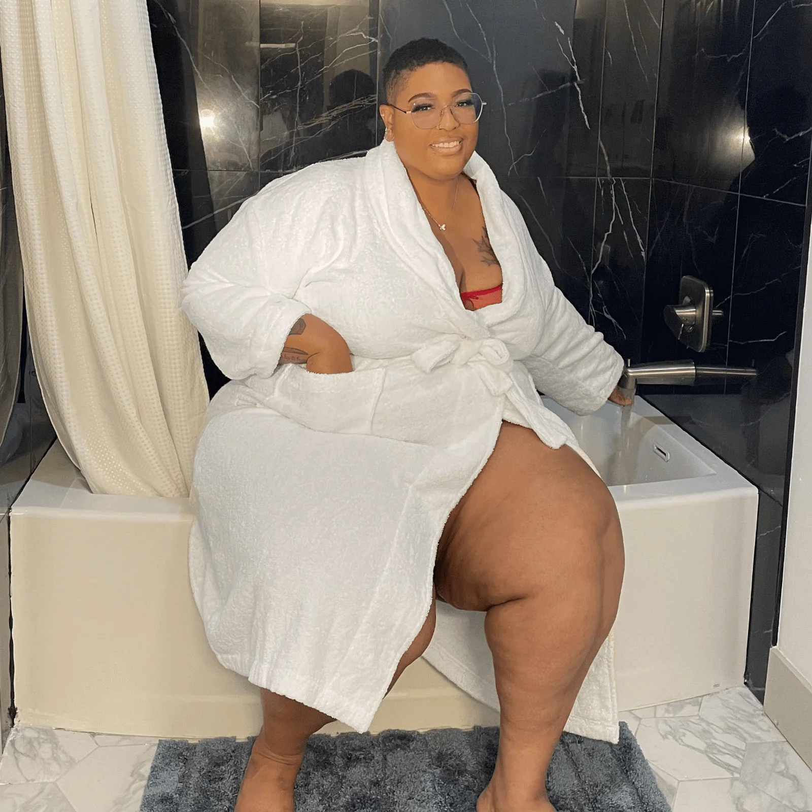 Floof Bath Robe - White - Zenithce