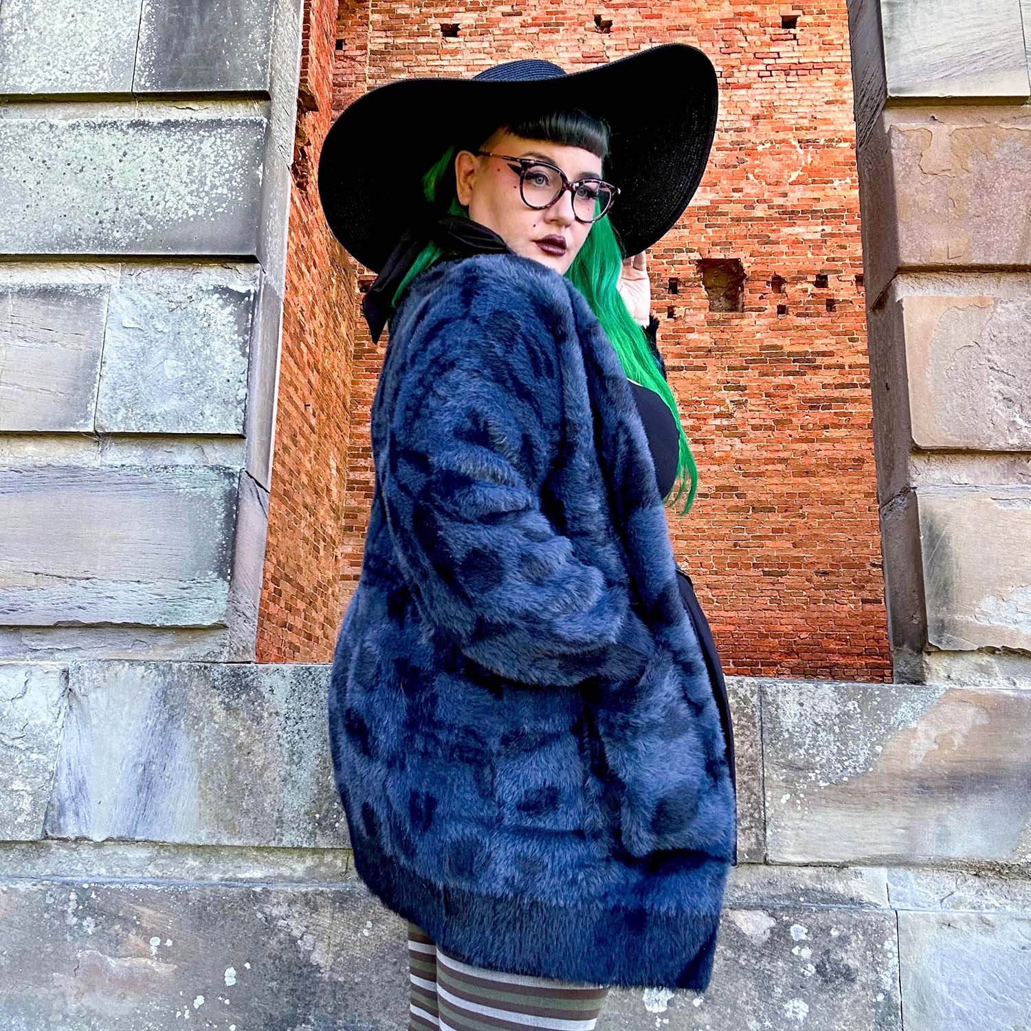 Catacomb Fluffy Cardigan - Zenithce