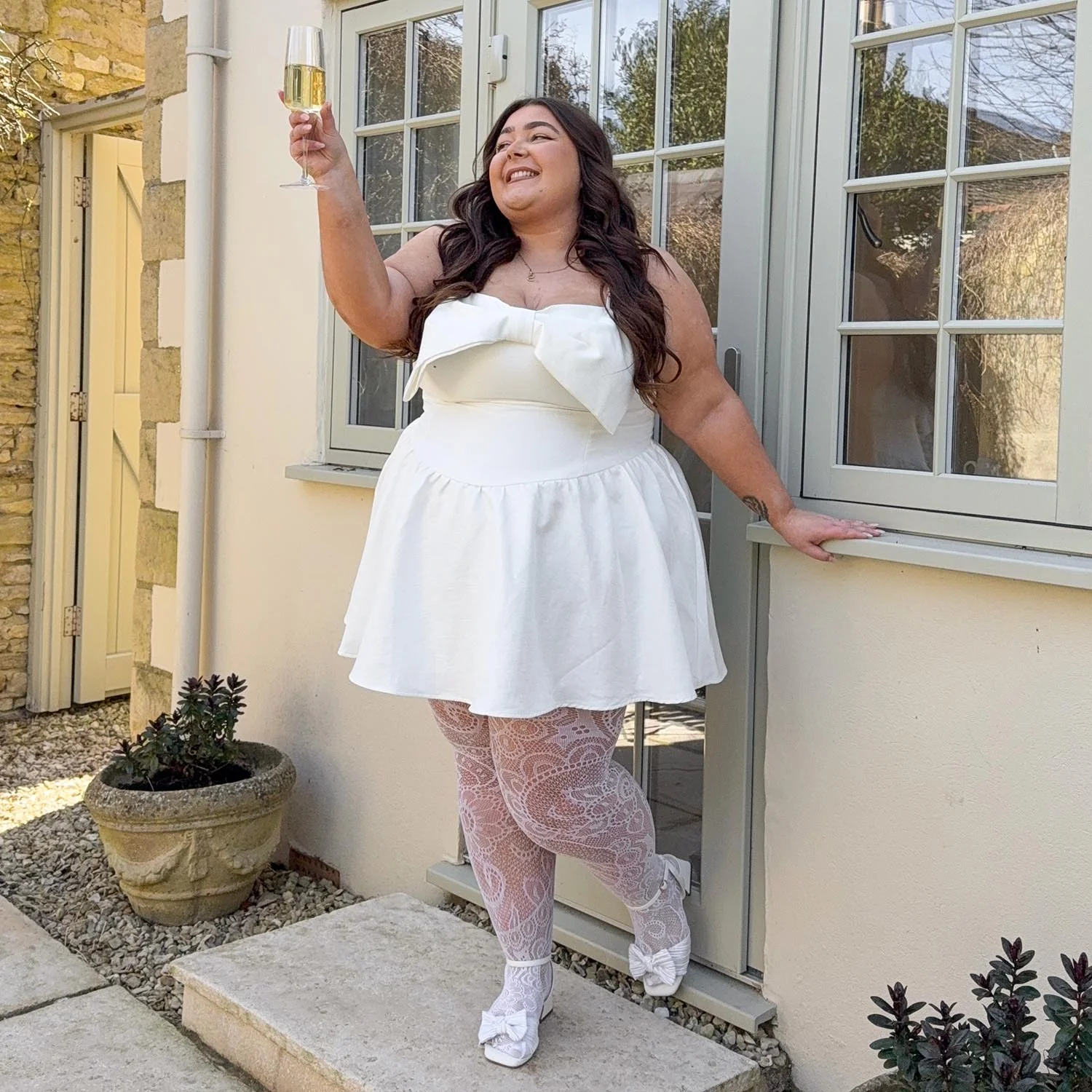 Botanical Fishnets - White - Zenithce