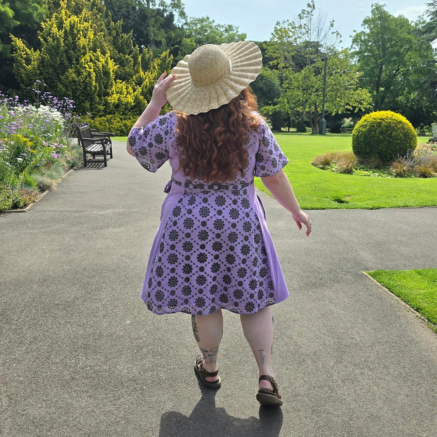 Broderie Anglaise Wrap Dress - Cassis de Violet - Zenithce