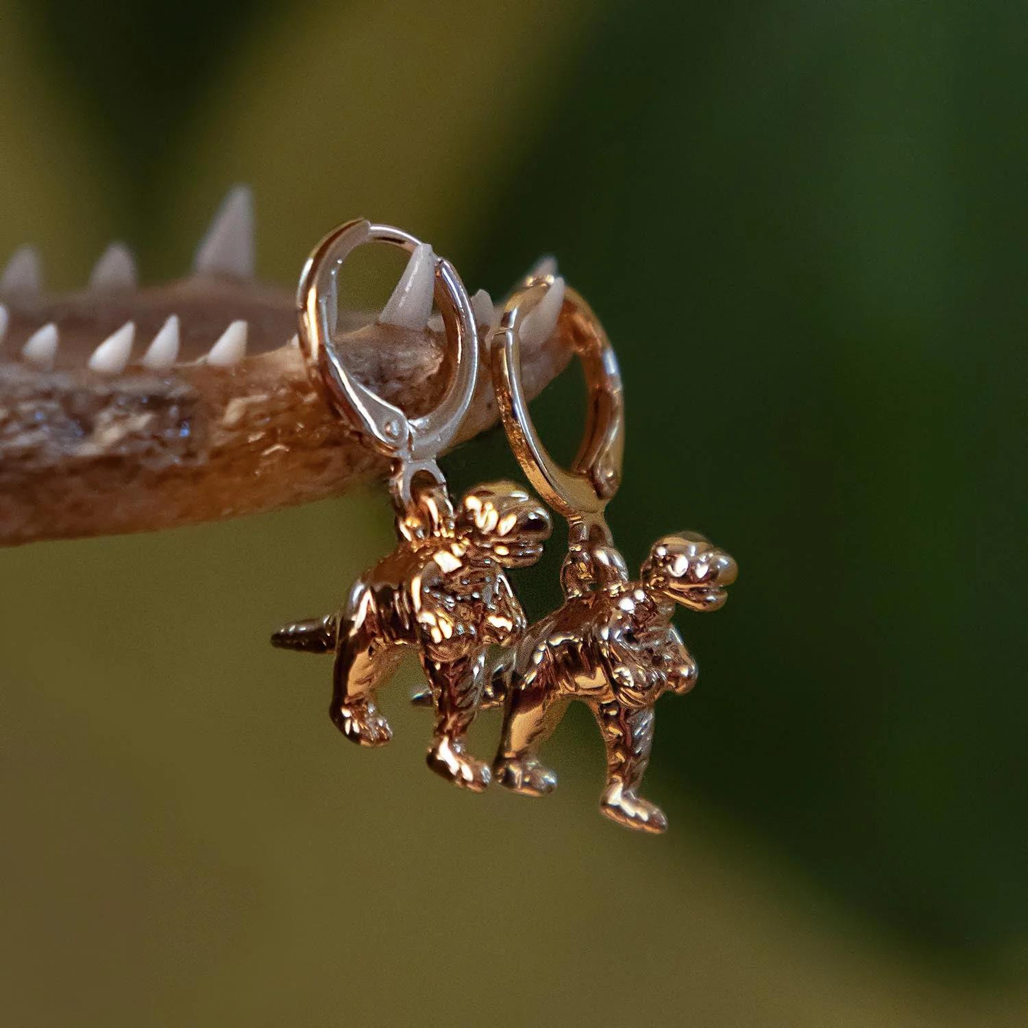 Dinosaur Hoop Earrings - Gold - Zenithce