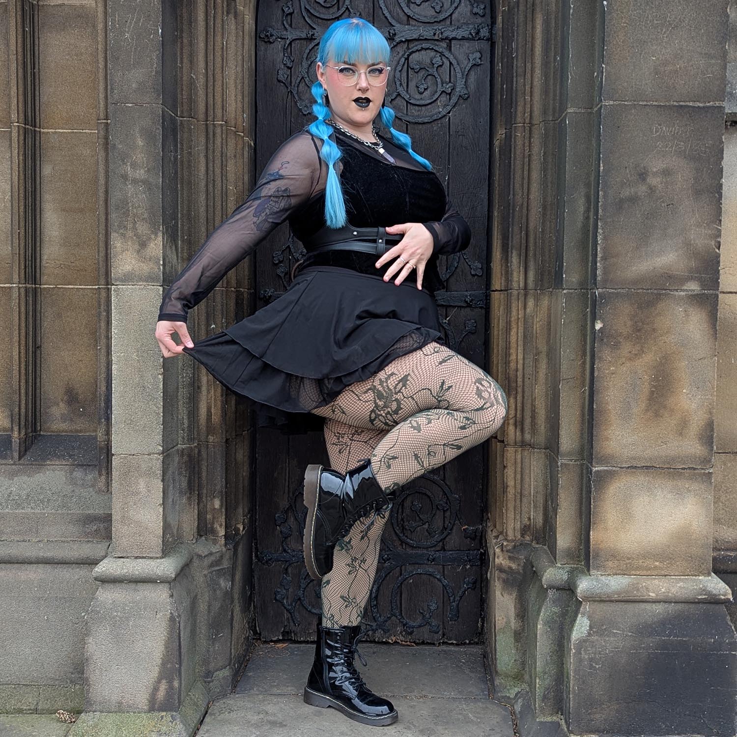 Riff Raff Fishnets - En Pointe - Zenithce