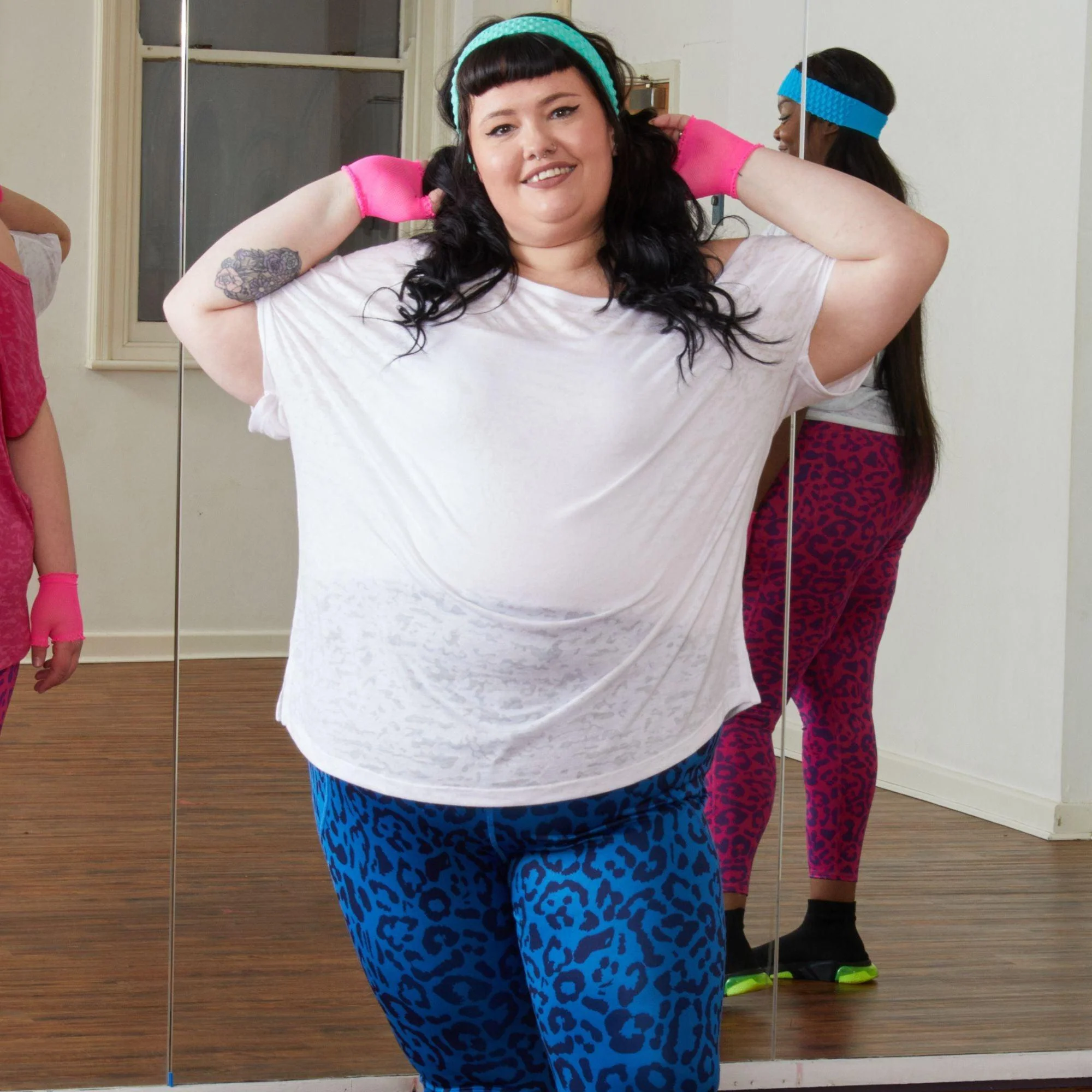 Debbie Off Shoulder Tee - White - Zenithce