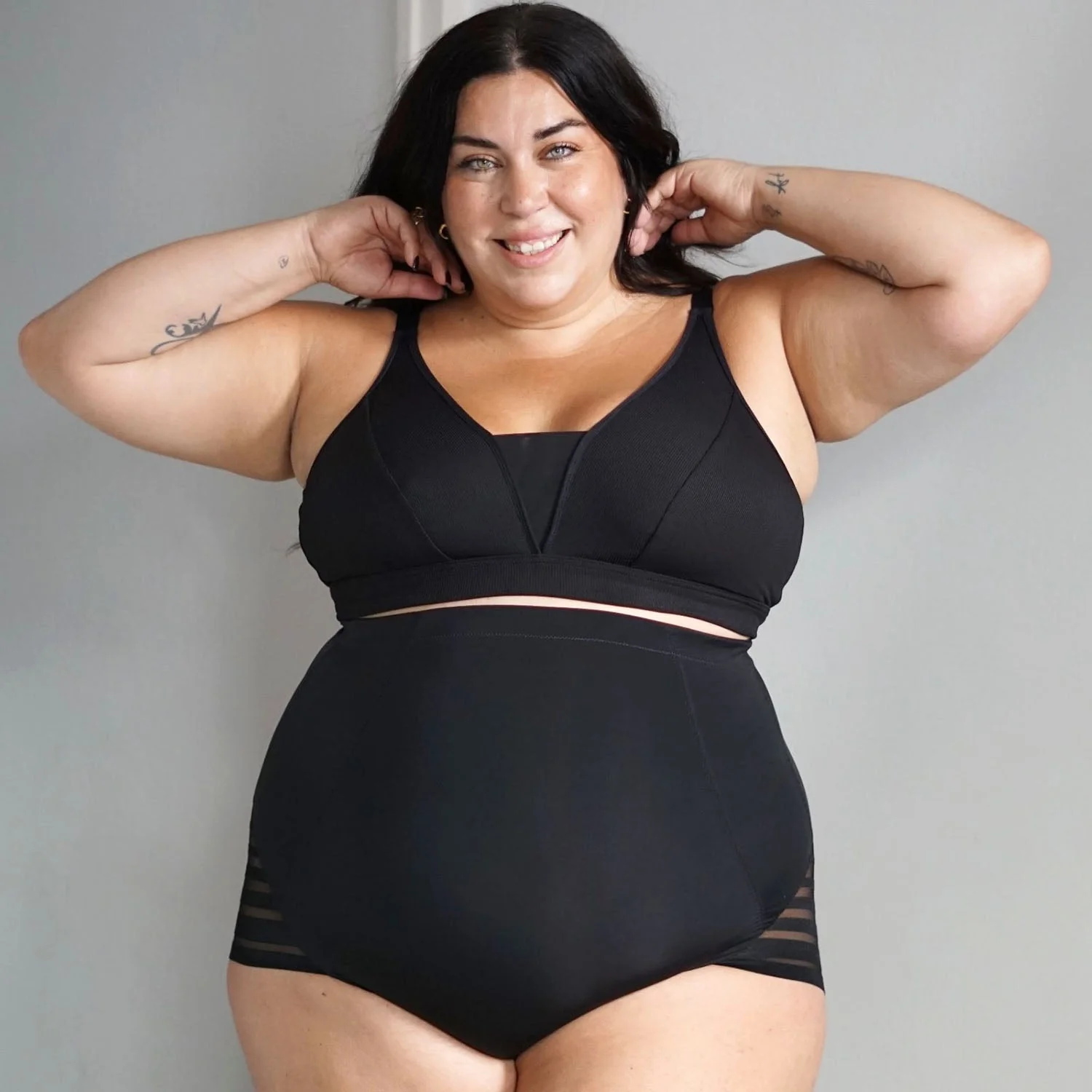 Smoothwear Super High Waist Knickers - Black - Zenithce