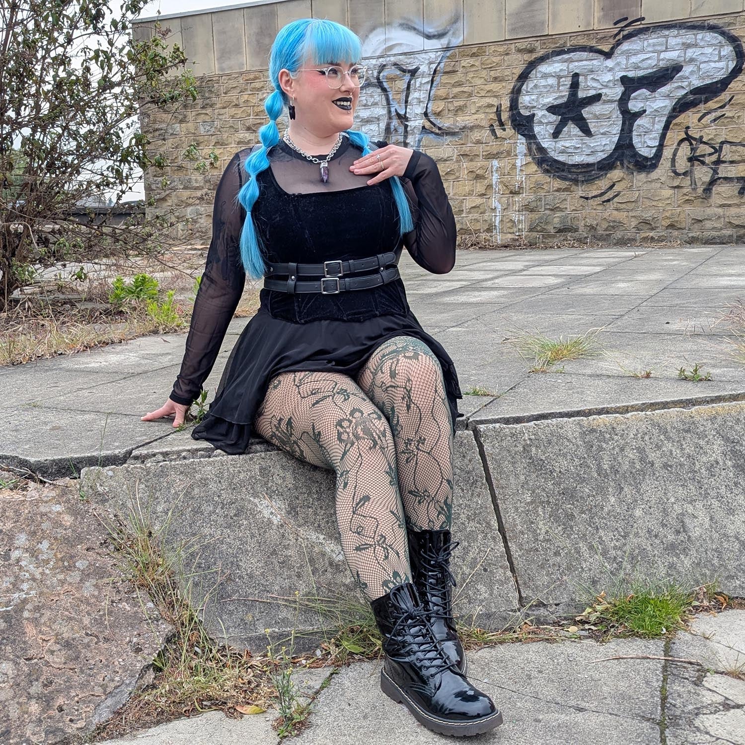 Riff Raff Fishnets - En Pointe - Zenithce