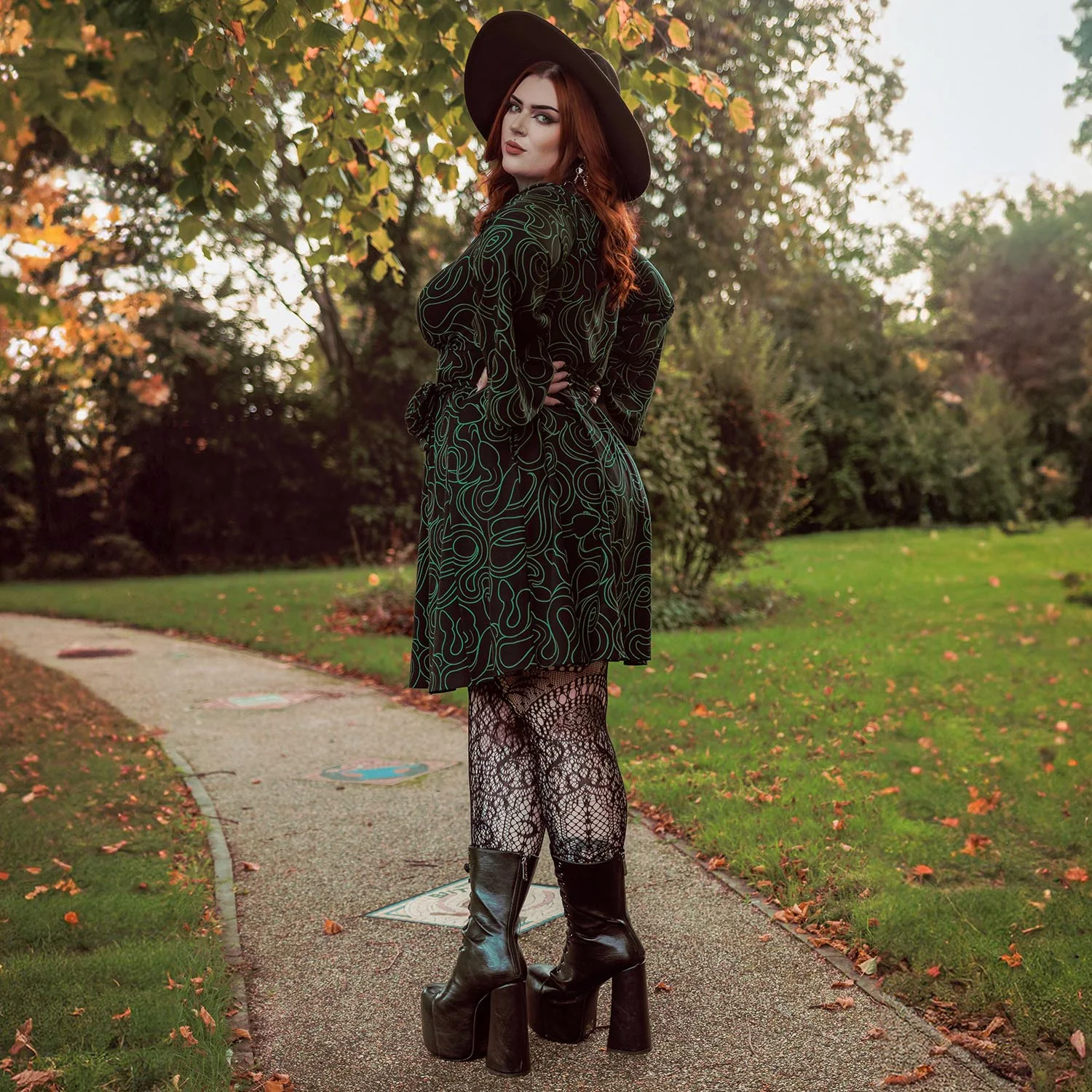 Corra Bell Sleeve Mini Dress - Foliage & Black - Zenithce